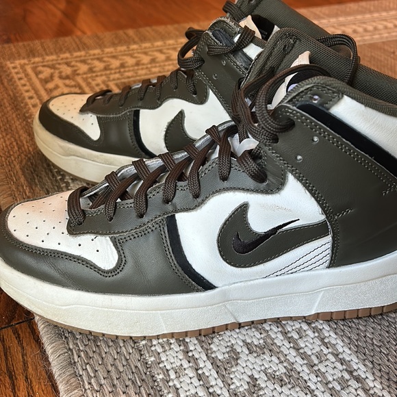 High top Nike Jordan’s - Picture 3 of 5